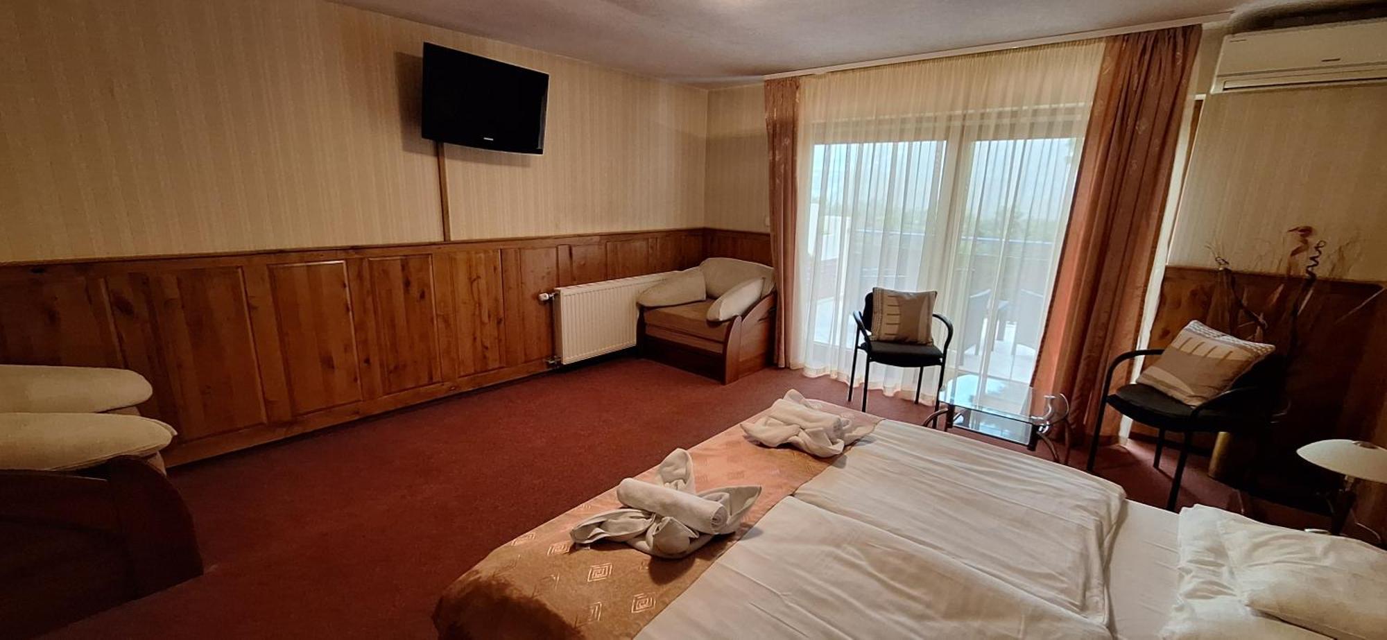 Atryum Hotel Szolnok Zewnętrze zdjęcie