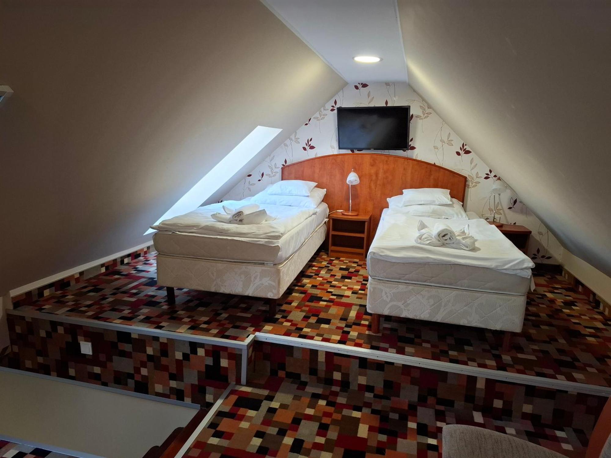 Atryum Hotel Szolnok Zewnętrze zdjęcie
